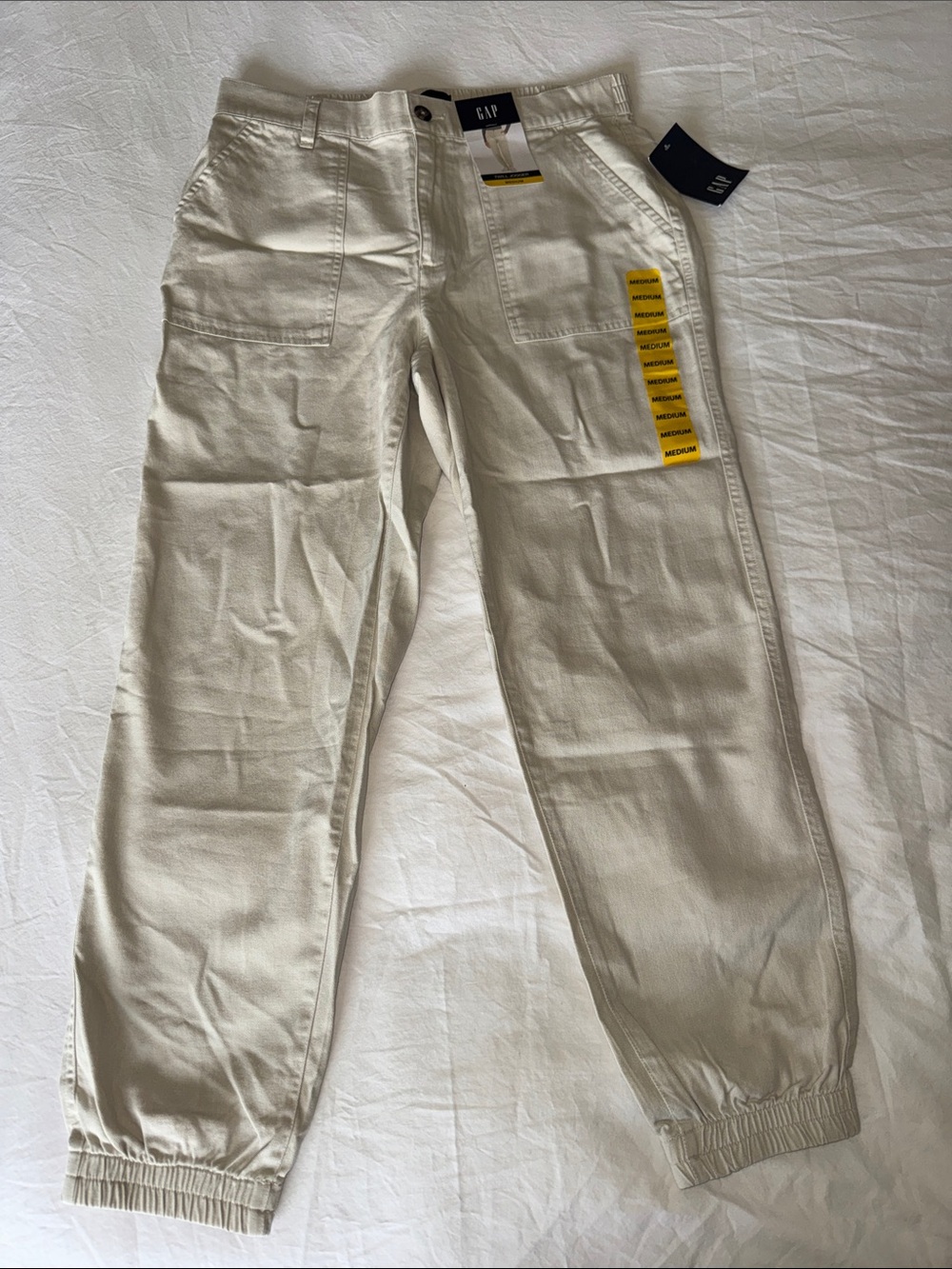 NWT LADIES GAP TWILL JOGGER SIZE MEDIUM